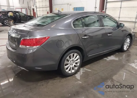 2013 Buick Lacrosse Leather Group z USA, uszkodzony, nr VIN 1G4GC5E32DF311191